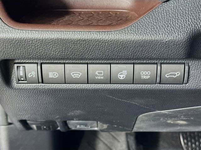 Certified 2024 Toyota RAV4 Limited w/ Advanced Technology Package AWD/4WD image 11