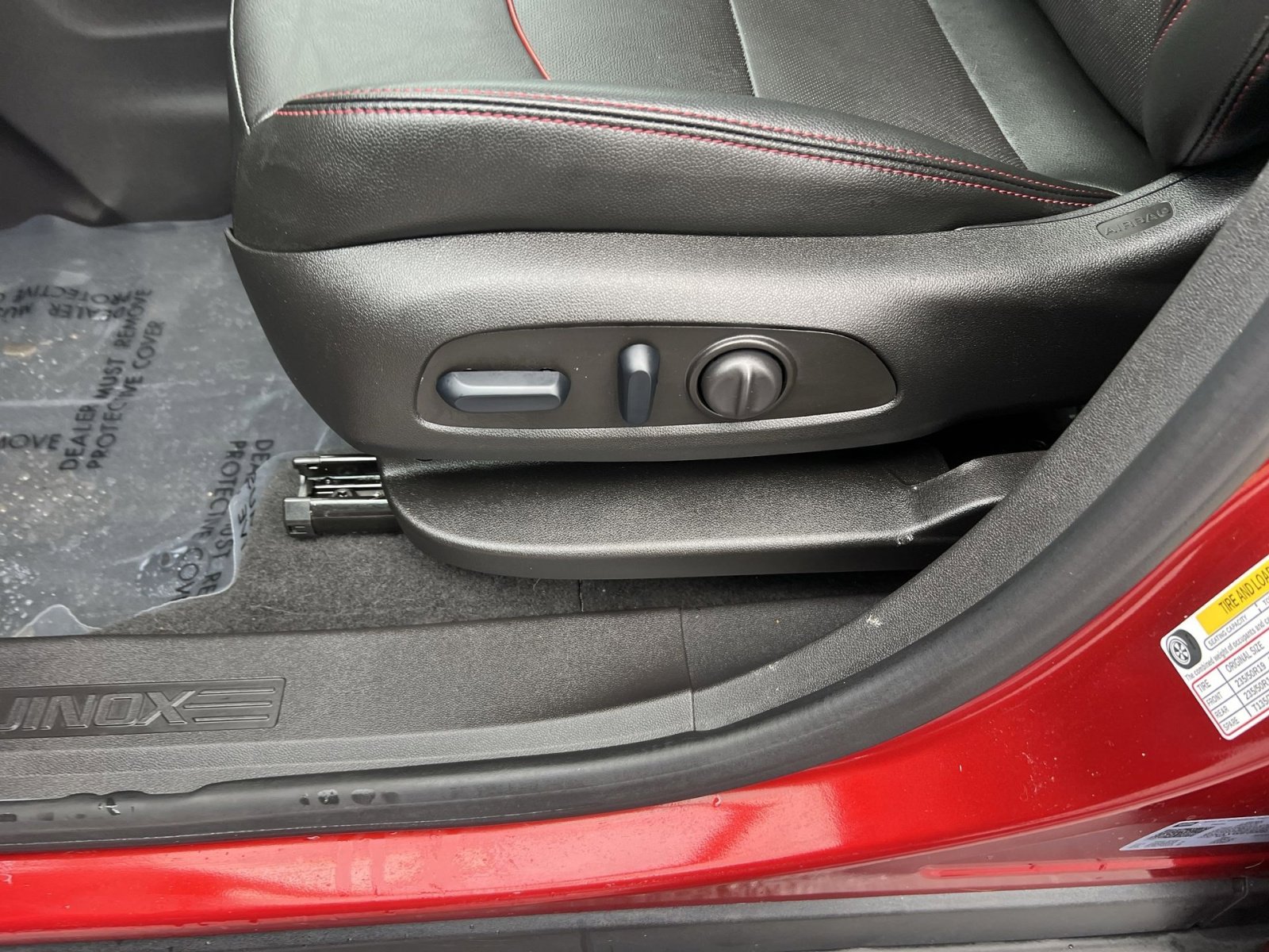 Used 2024 Chevrolet Equinox RS w/ RS Leather Package image 14