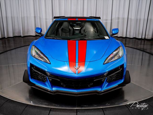 Used 2025 Chevrolet Corvette Z06 w/ Z07 Performance Package RWD image 7
