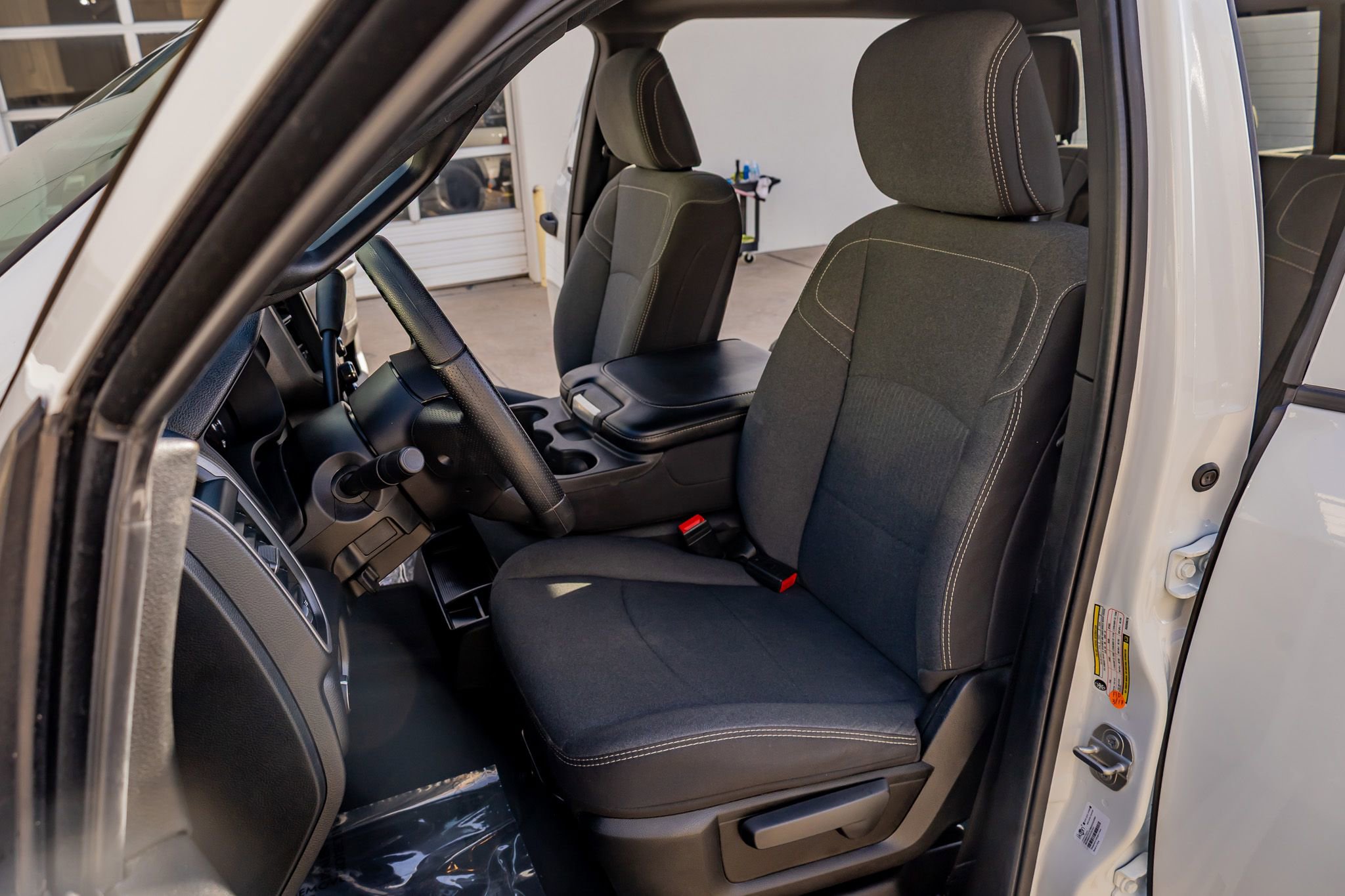 Used 2024 RAM 3500 Tradesman w/ Chrome Appearance Group image 29