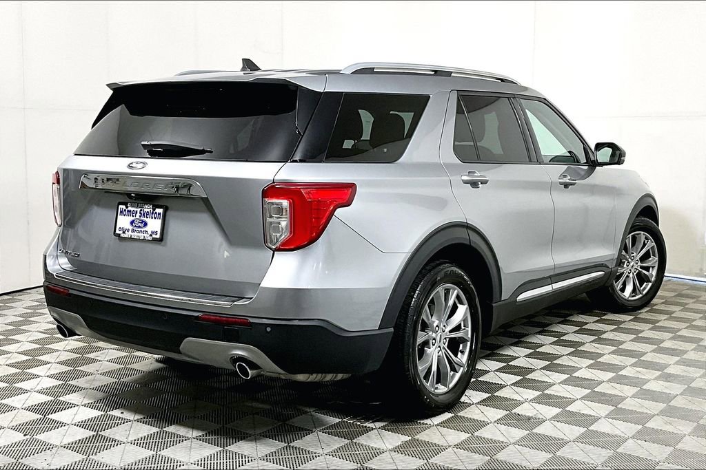 Used 2022 Ford Explorer Limited w/ Equipment Group 301A image 12