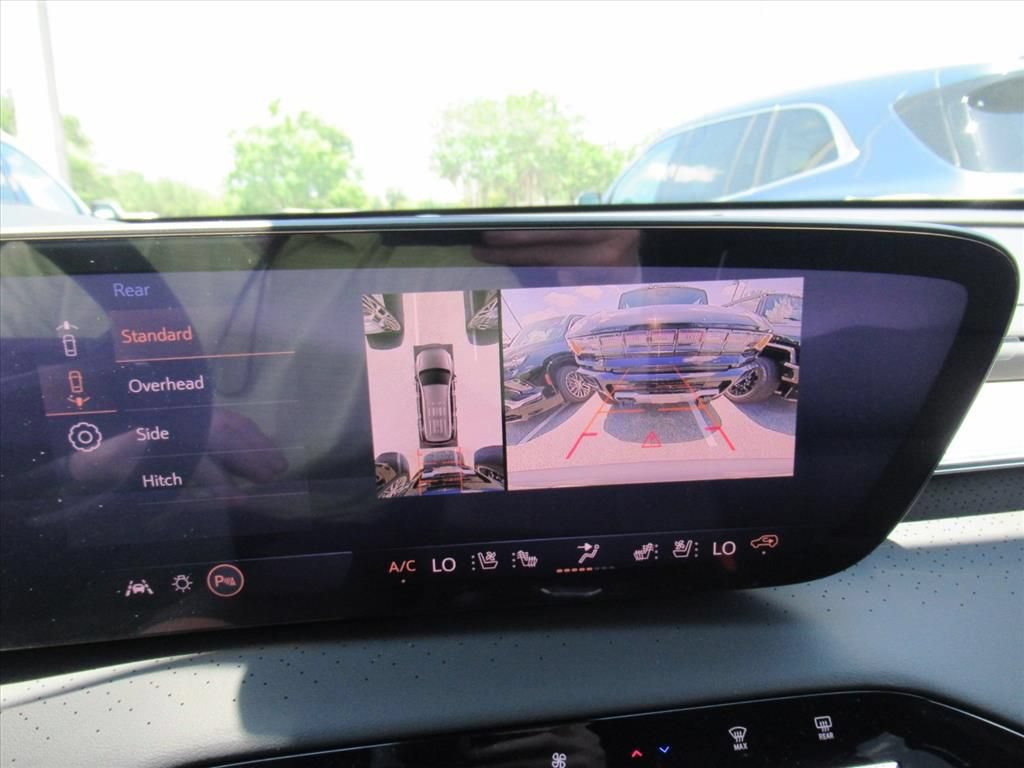 New 2026 Buick Enclave Avenir w/ Super Cruise Package FWD image 29