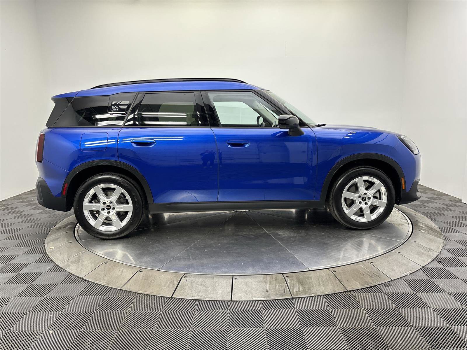 Used 2025 MINI Cooper Countryman S image 17