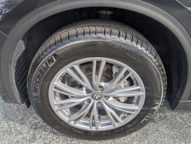 Used 2023 Alfa Romeo Stelvio Sprint RWD image 19