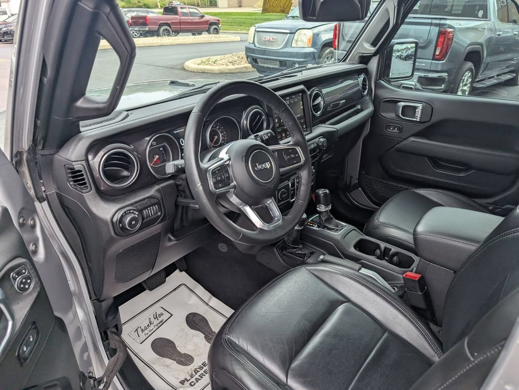 Used 2021 Jeep Wrangler Unlimited Sahara AWD/4WD image 13