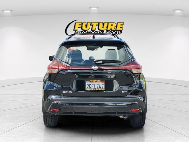 Used 2024 Nissan Kicks SR w/ SR Premium Package FWD image 8