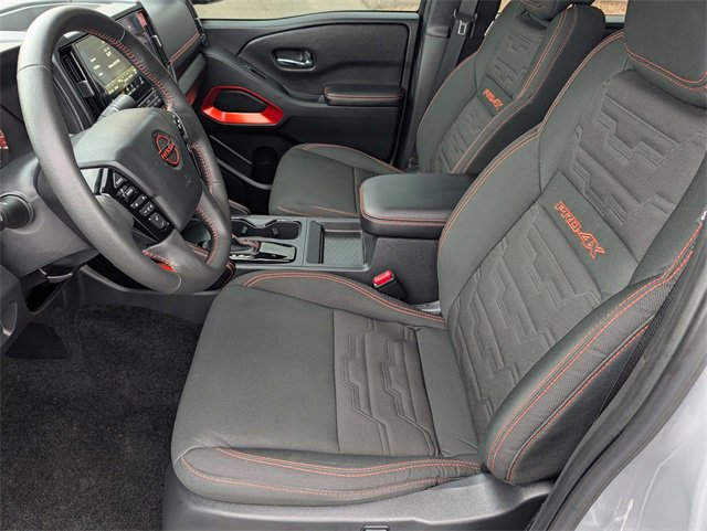 Used 2025 Nissan Frontier PRO-4X image 10