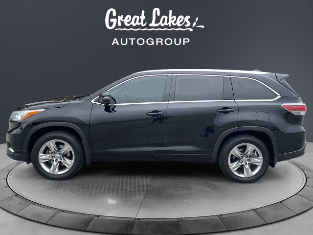 Used 2014 Toyota Highlander Limited Platinum AWD/4WD image 2