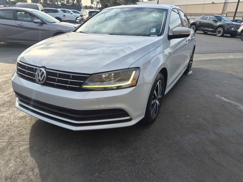 Used 2018 Volkswagen Jetta SE image 14