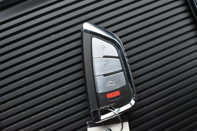 Used 2021 Chrysler Pacifica Limited w/ S Appearance Package image 34