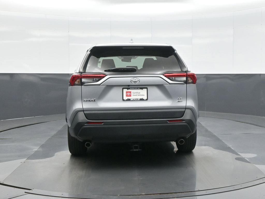 Certified 2022 Toyota RAV4 LE AWD/4WD image 6