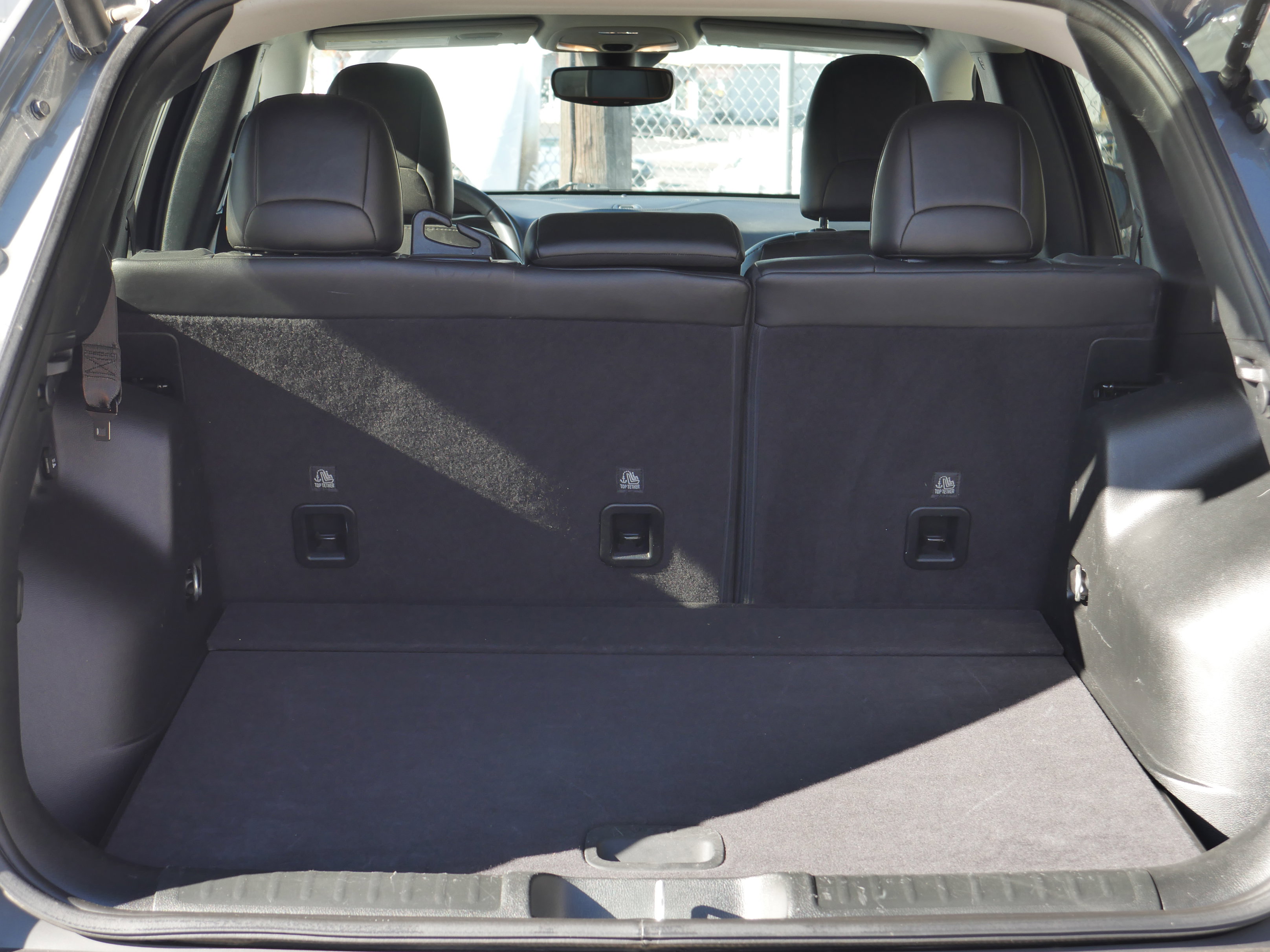 Used 2023 Jeep Cherokee Altitude Lux image 23