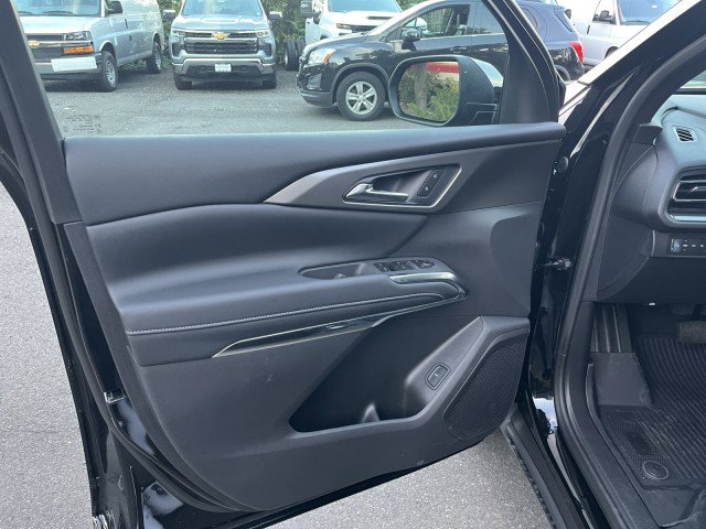New 2026 Chevrolet Traverse LT w/ Sun and Wheel Package image 10