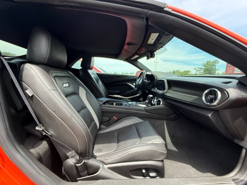 Used 2020 Chevrolet Camaro SS RWD image 26