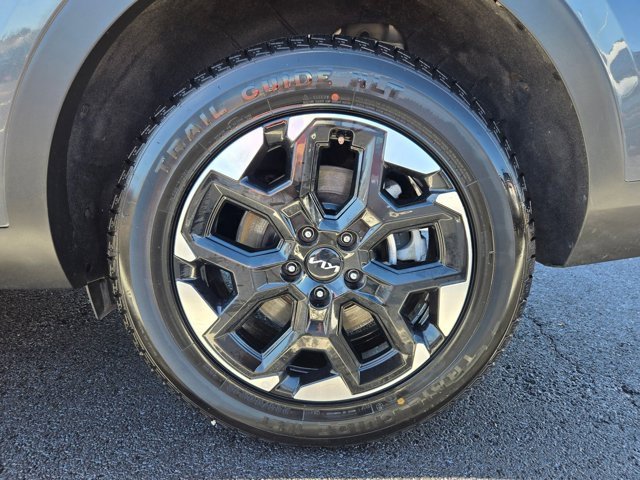 Used 2024 Kia Sorento S image 33