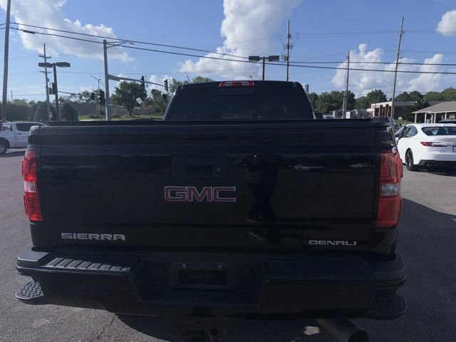 Used 2017 GMC Sierra 2500 Denali w/ Duramax Plus Package AWD/4WD image 17