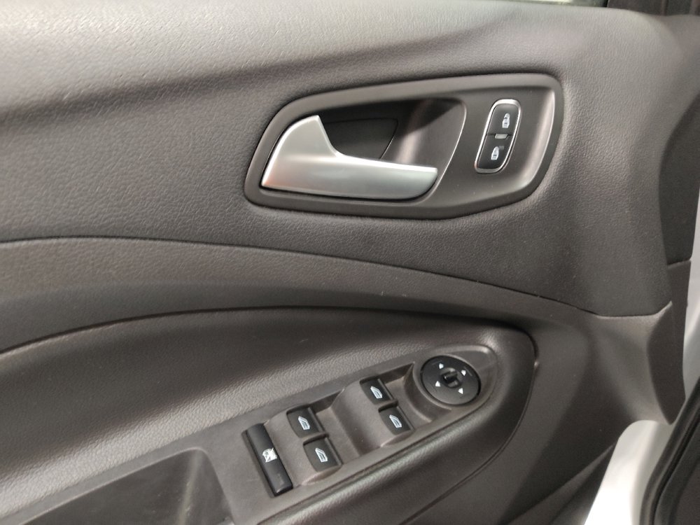 Used 2018 Ford Escape SE image 27