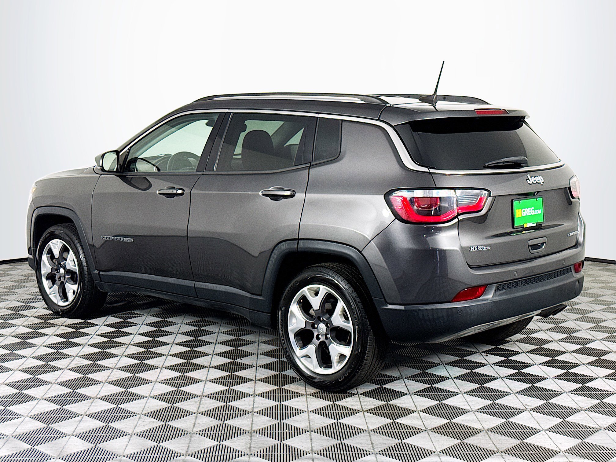 Used 2018 Jeep Compass Limited w/ Navigation Group FWD image 6