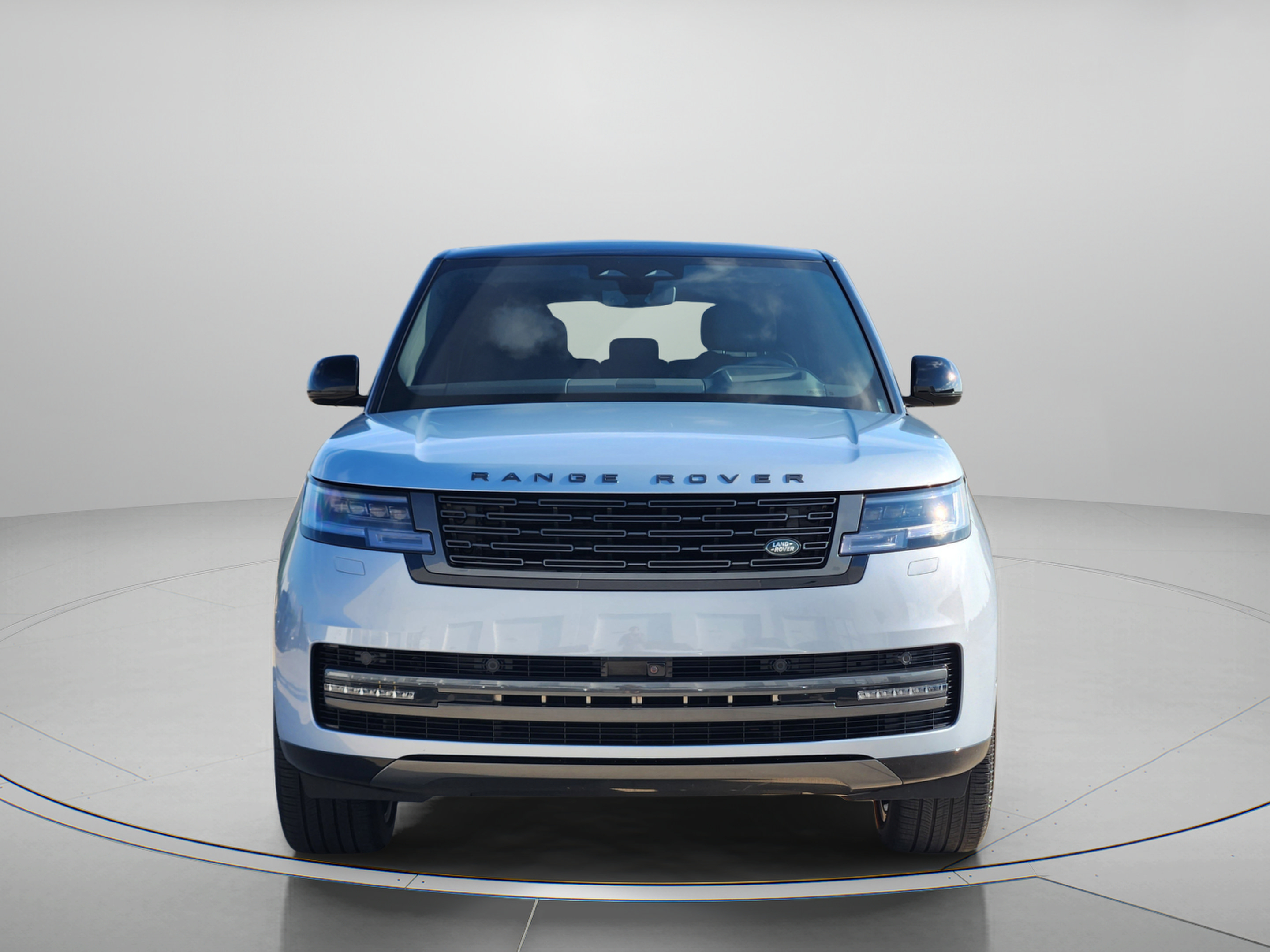 Used 2025 Land Rover Range Rover SE AWD/4WD image 6