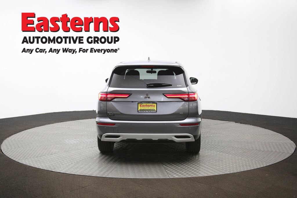Used 2024 Mitsubishi Outlander SE image 37