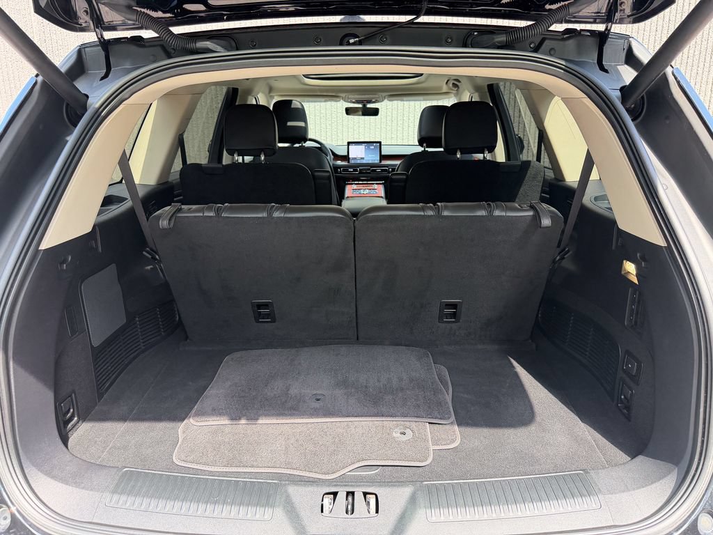 Used 2023 Lincoln Aviator Reserve w/ Elements Package Plus AWD/4WD image 22
