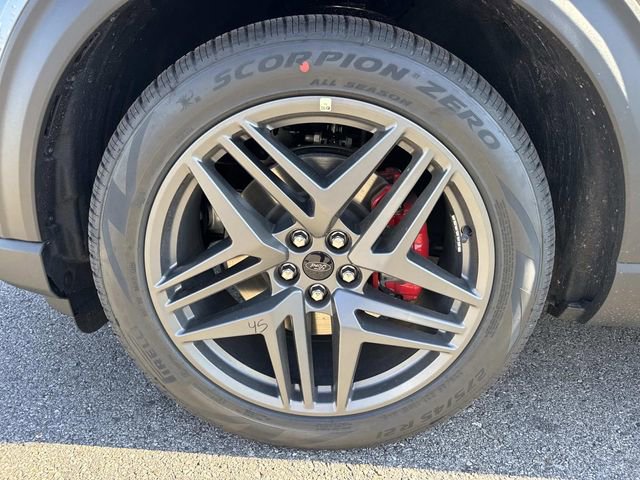 New 2026 Ford Explorer ST w/ Sun And Sound Package image 9