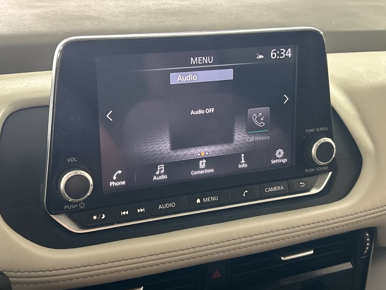 Used 2023 Nissan Rogue SV FWD image 16
