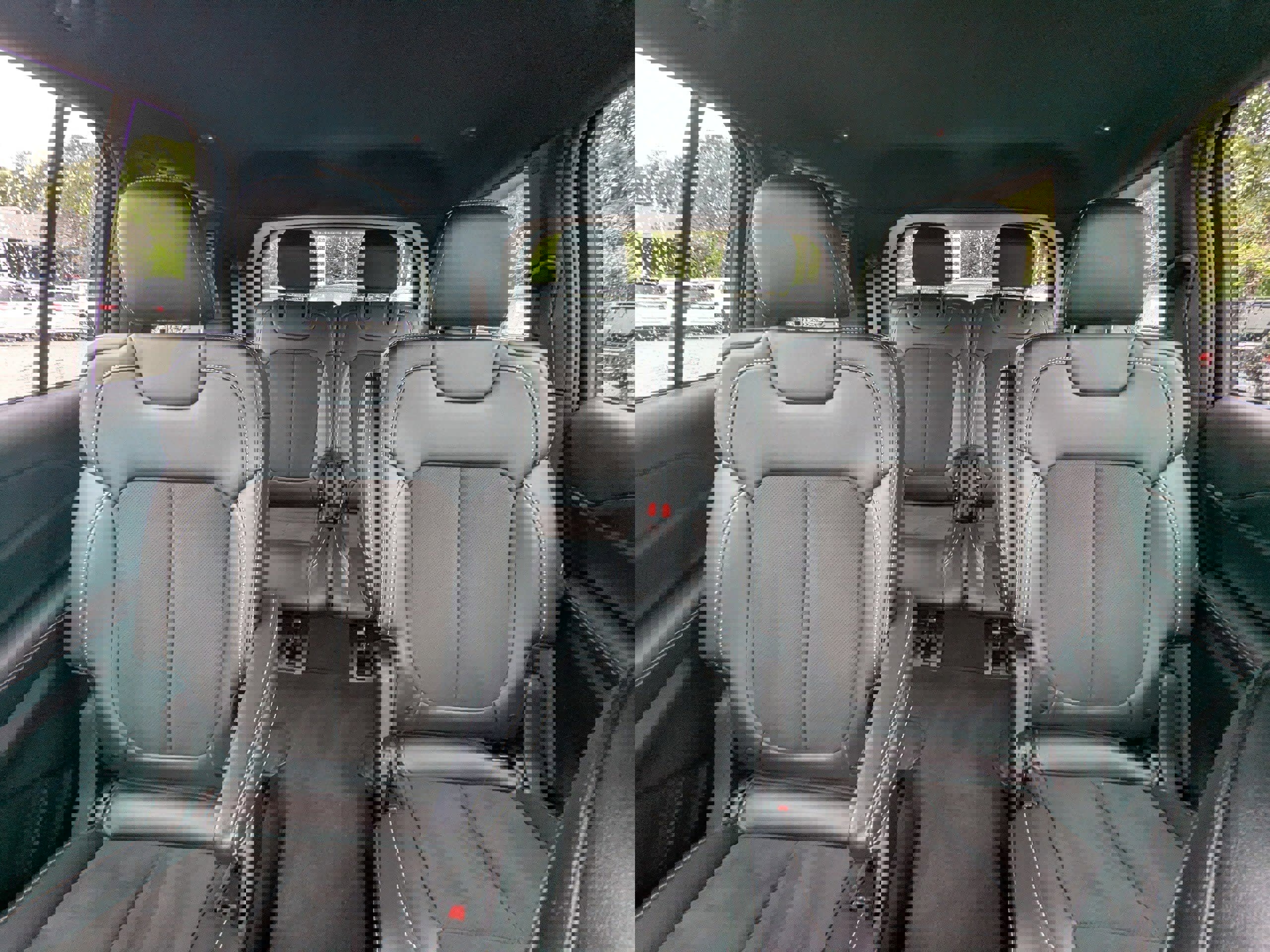 Certified 2023 Jeep Grand Cherokee L Laredo image 11