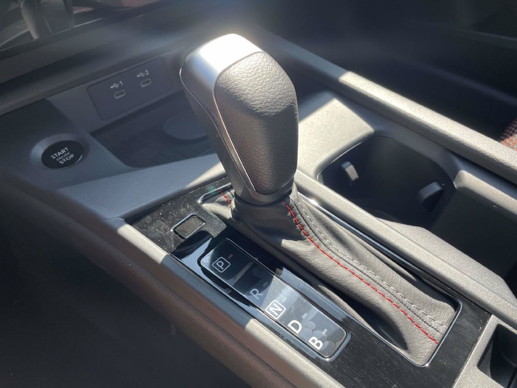 New 2027 Nissan Sentra SR w/ Floor Mat Package FWD image 17