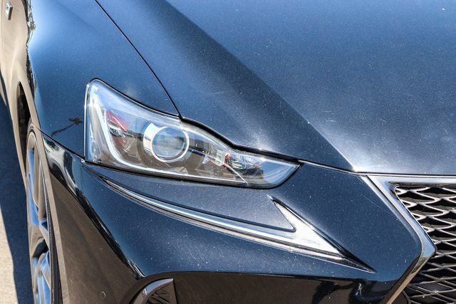 Used 2020 Lexus IS 350 F Sport w/ F Sport Package RWD image 11