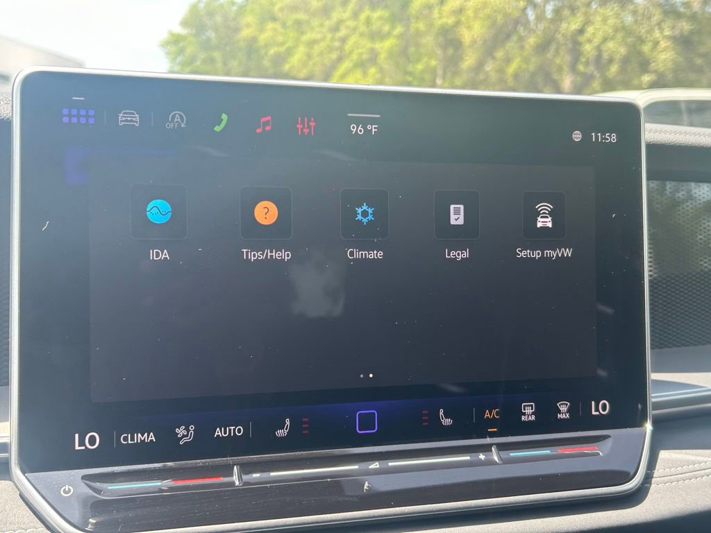 New 2026 Volkswagen Tiguan SE R-Line FWD image 18