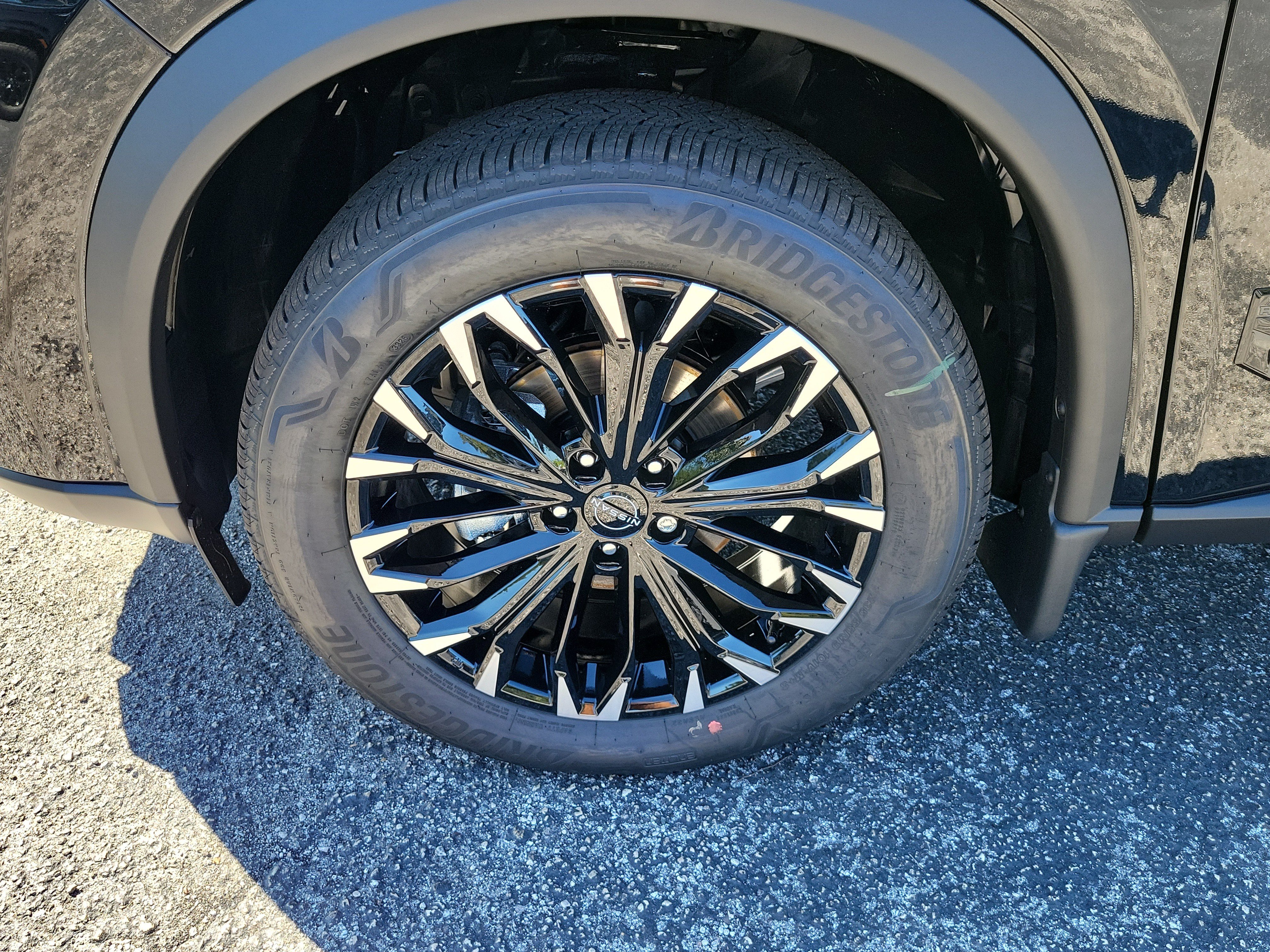 New 2027 Nissan Rogue Dark Armor FWD image 4