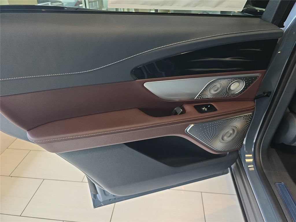 New 2026 Lincoln Nautilus Black Label w/ Jet Appearance Package AWD/4WD image 9