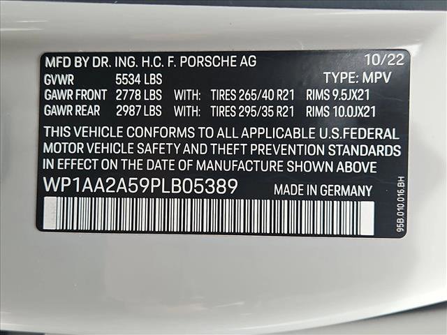 Used 2023 Porsche Macan AWD/4WD image 26