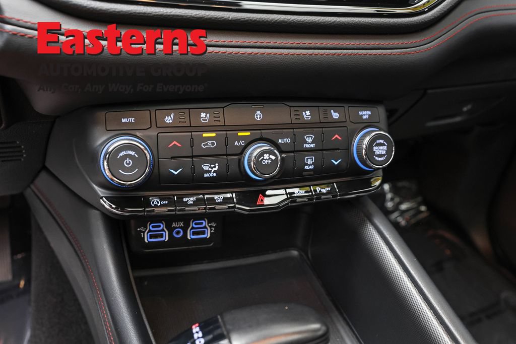 Used 2024 Dodge Durango GT RWD image 20