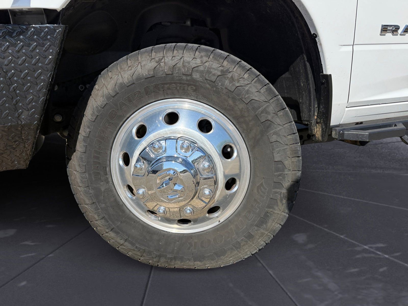 Used 2025 RAM 3500 Laramie w/ Sport Appearance Package AWD/4WD image 14