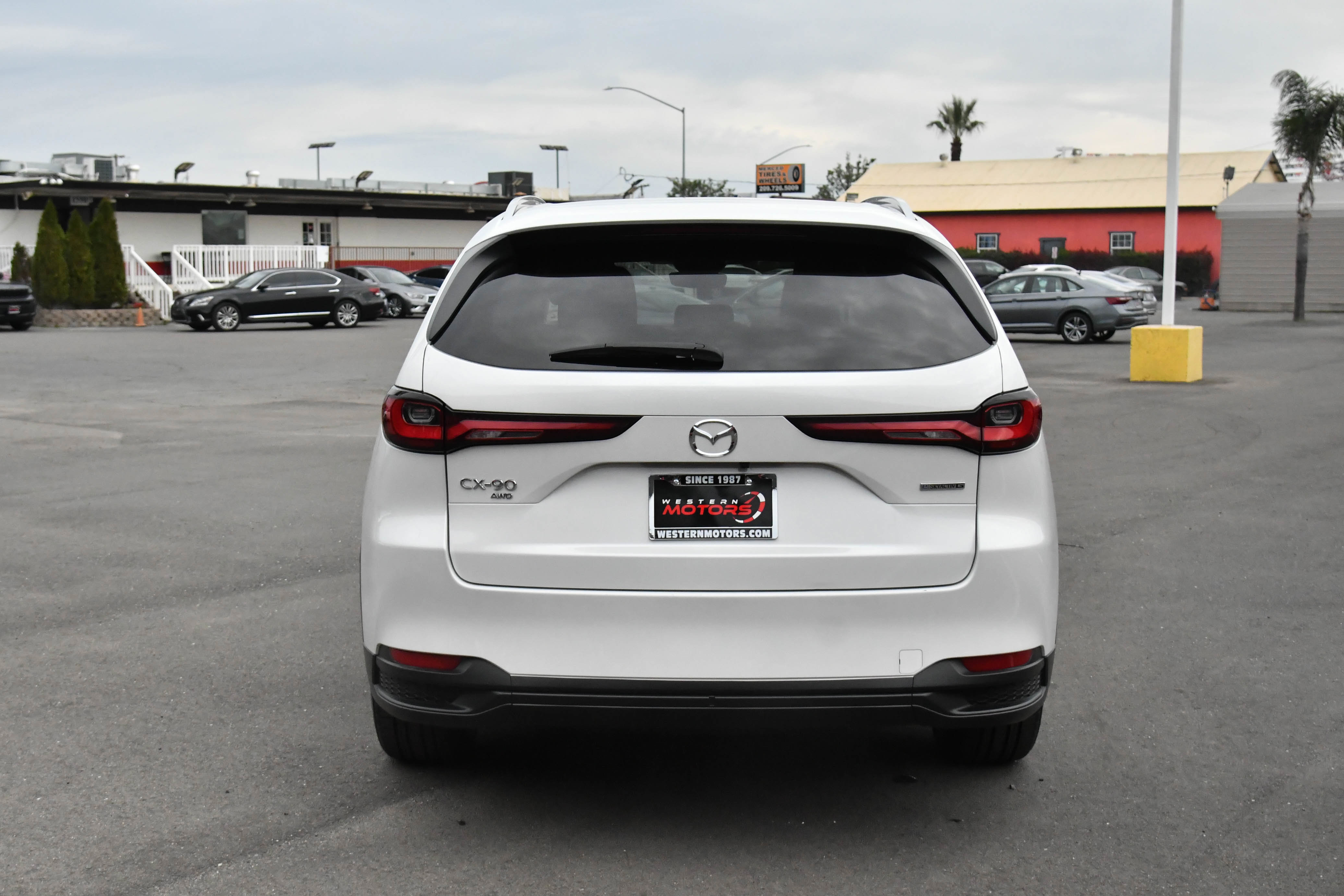 Used 2024 MAZDA CX-90 3.3 Turbo w/ Preferred Plus image 7