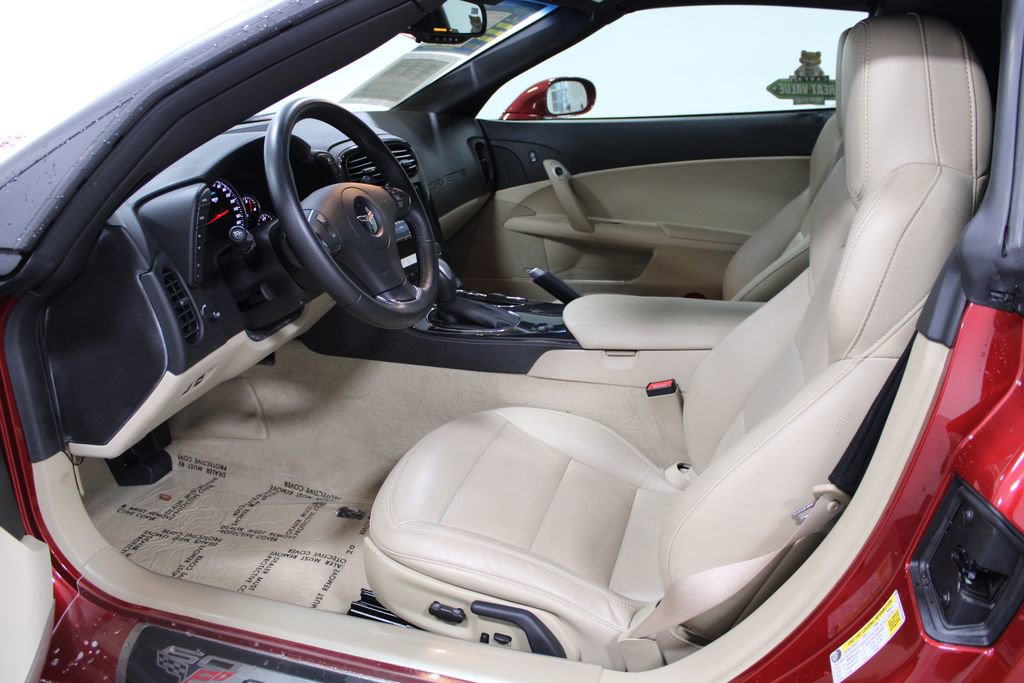 Used 2013 Chevrolet Corvette Coupe w/ 3LT Preferred Equipment Group image 19