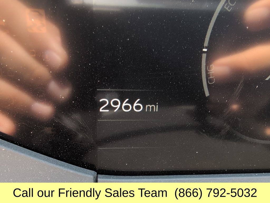 Used 2024 Toyota Prius XLE AWD/4WD image 17