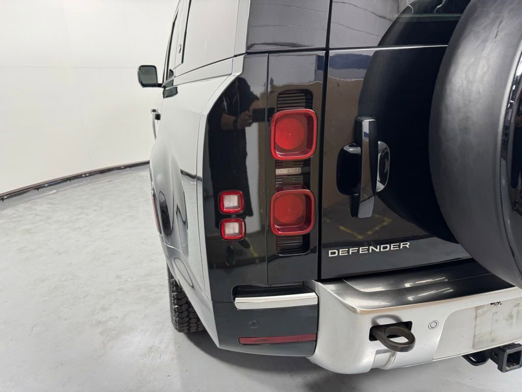 Used 2023 Land Rover Defender 130 S AWD/4WD image 8