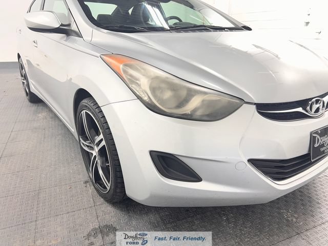 Used 2013 Hyundai Elantra GLS FWD image 8