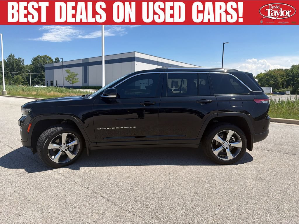 Used 2023 Jeep Grand Cherokee Limited AWD/4WD image 7