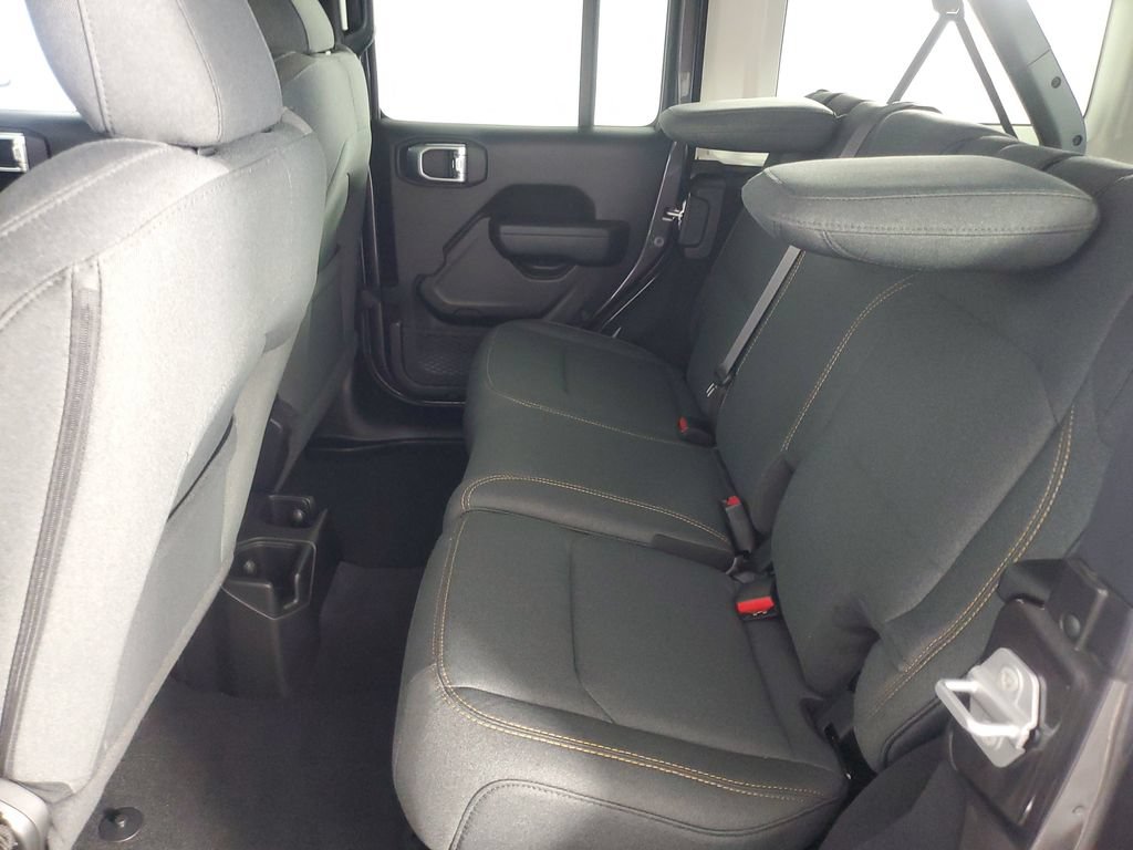 Used 2026 Jeep Wrangler Unlimited Sport AWD/4WD image 12