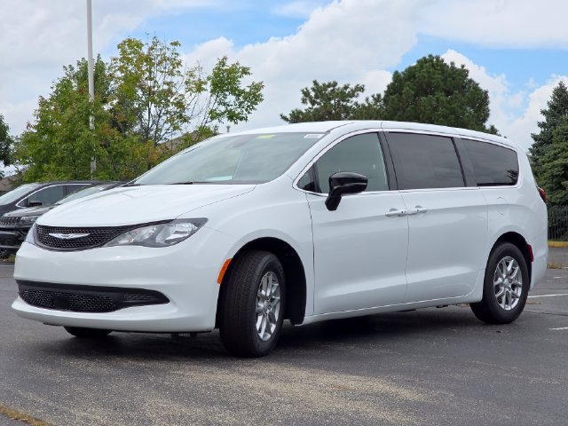 New 2027 Chrysler Pacifica LX FWD image 21