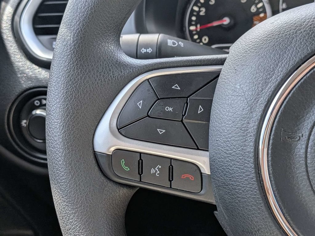 Used 2021 Jeep Renegade Sport FWD image 22