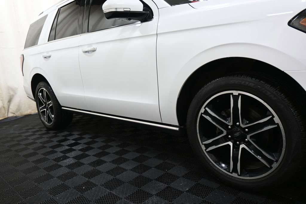 Used 2019 Ford Expedition Limited w/ Special Edition Package image 18