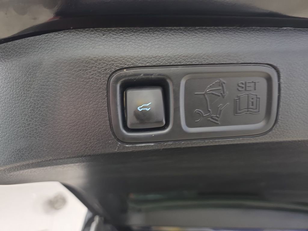 Used 2021 Ford Expedition Limited image 14