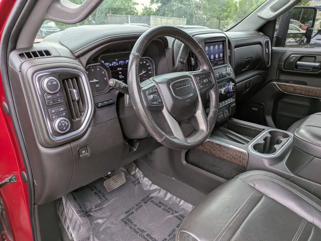 Used 2023 GMC Sierra 3500 Denali w/ Denali Ultimate Package AWD/4WD image 11