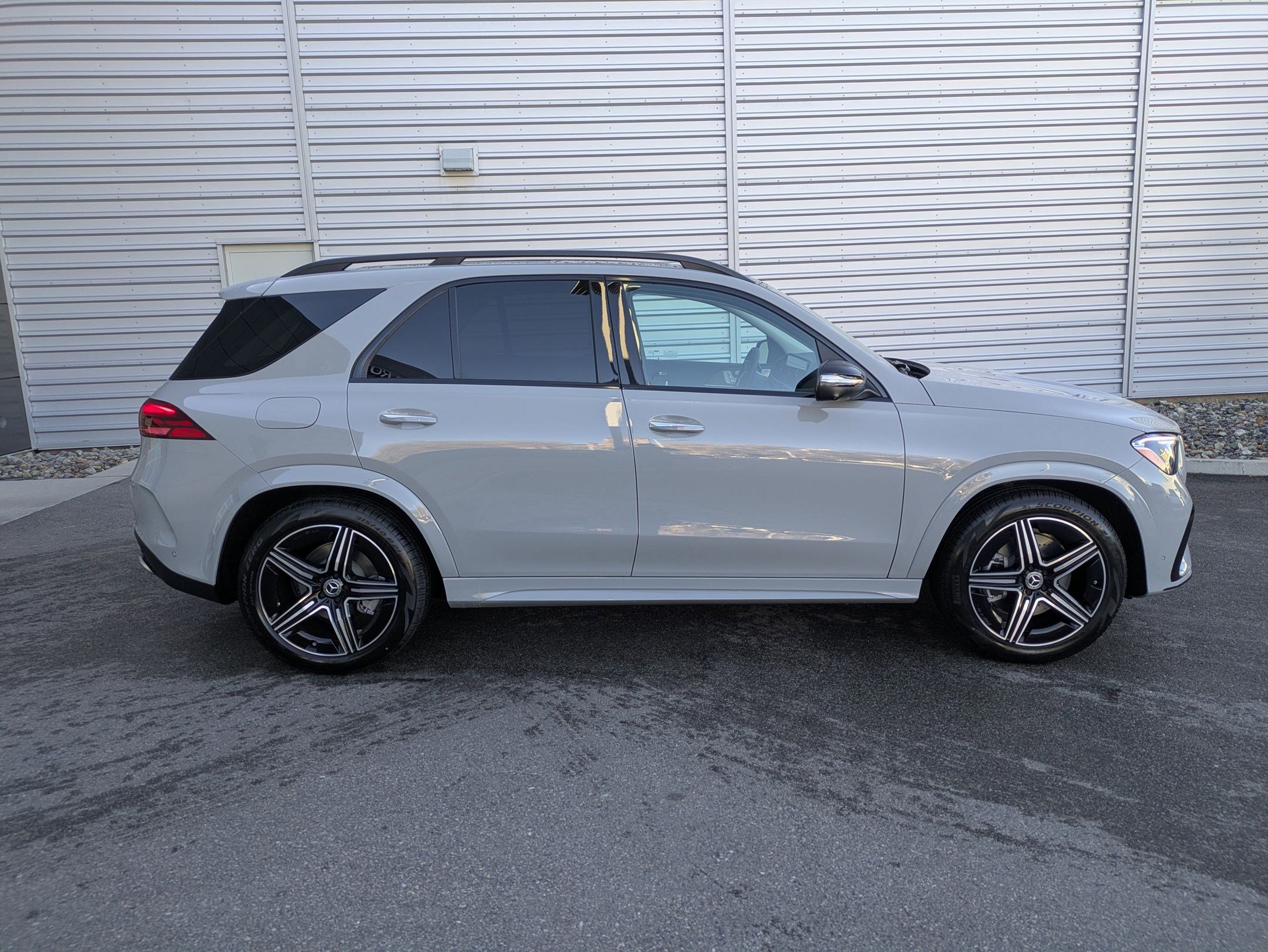 New 2026 Mercedes-Benz GLE 450 4MATIC image 2