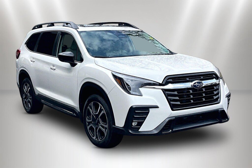 New 2026 Subaru Ascent Limited AWD/4WD image 1